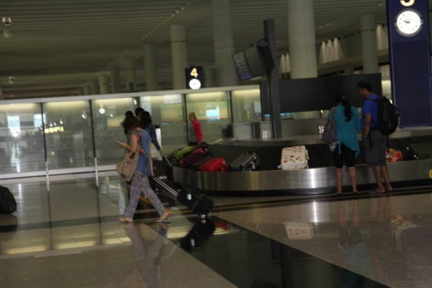 baggage_reclaim_hall