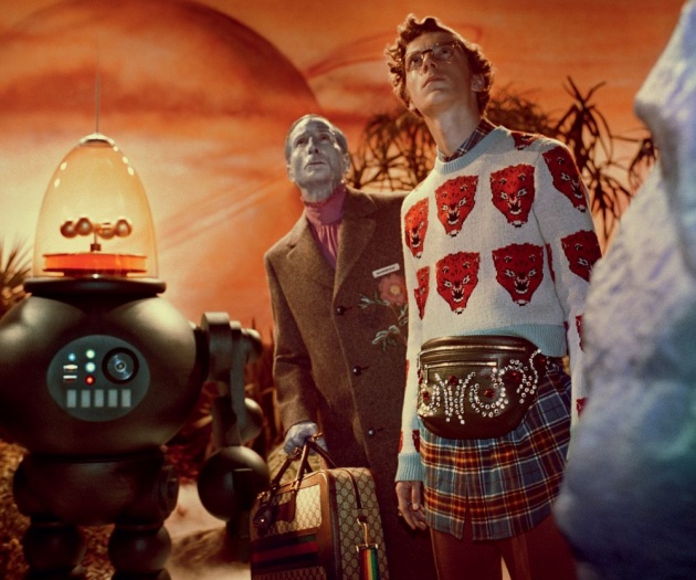 robots_and_humanoids_in_fashion