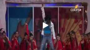 Ranveer Singh - Tribute to all Superstar of 90's in Colors 19th Screen Awards 2013